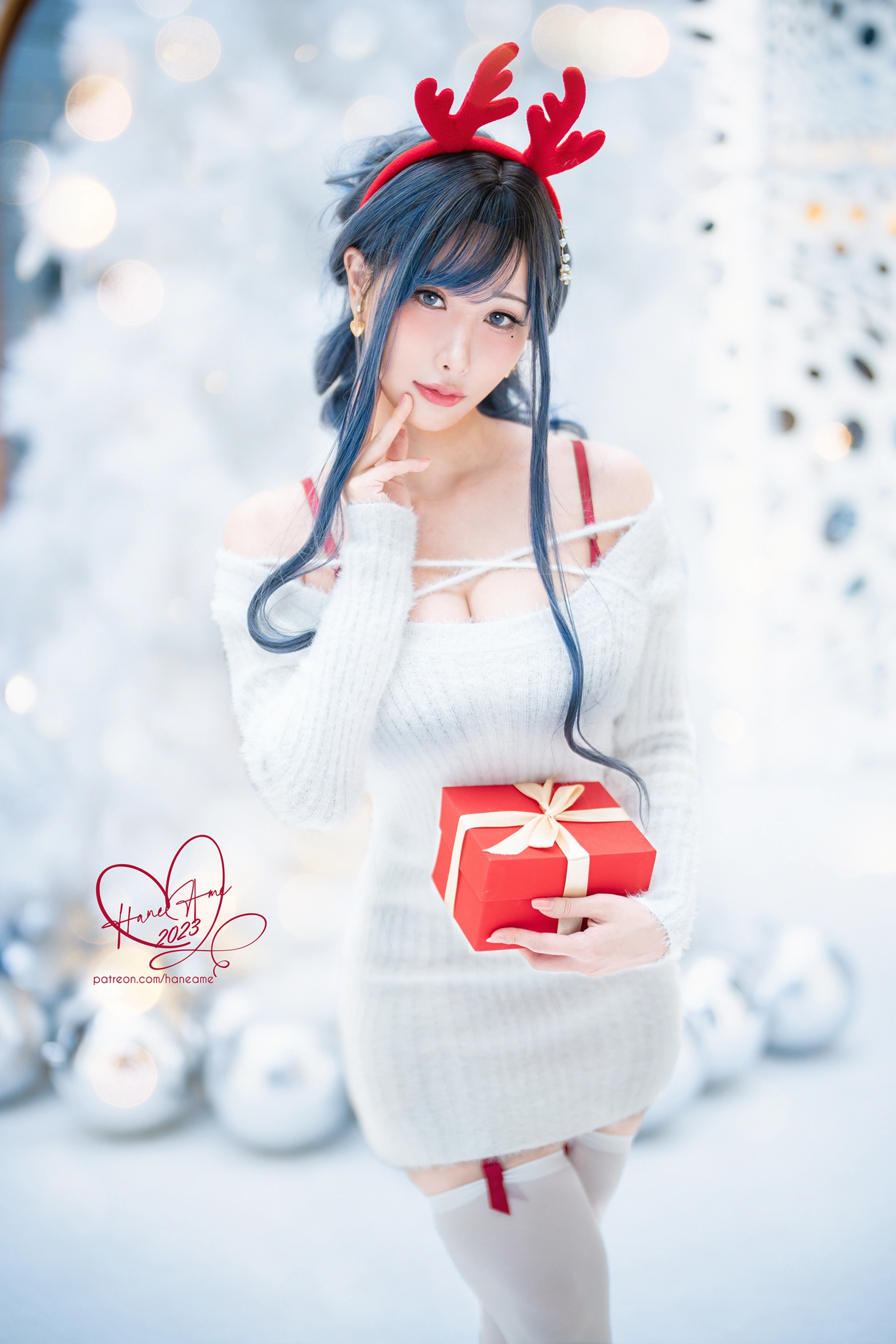 Hane Ame 雨波写真 - Original 2023 White Christmas Moose Onesan 1